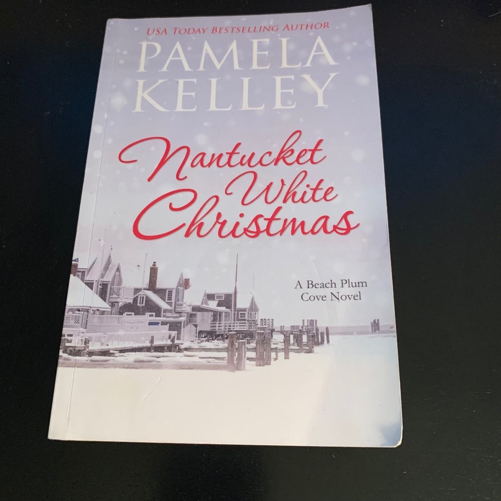 Book: Nantucket White Christmas